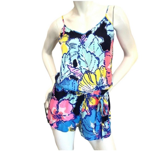 Lilly Pulitzer - Picture 5 of 7